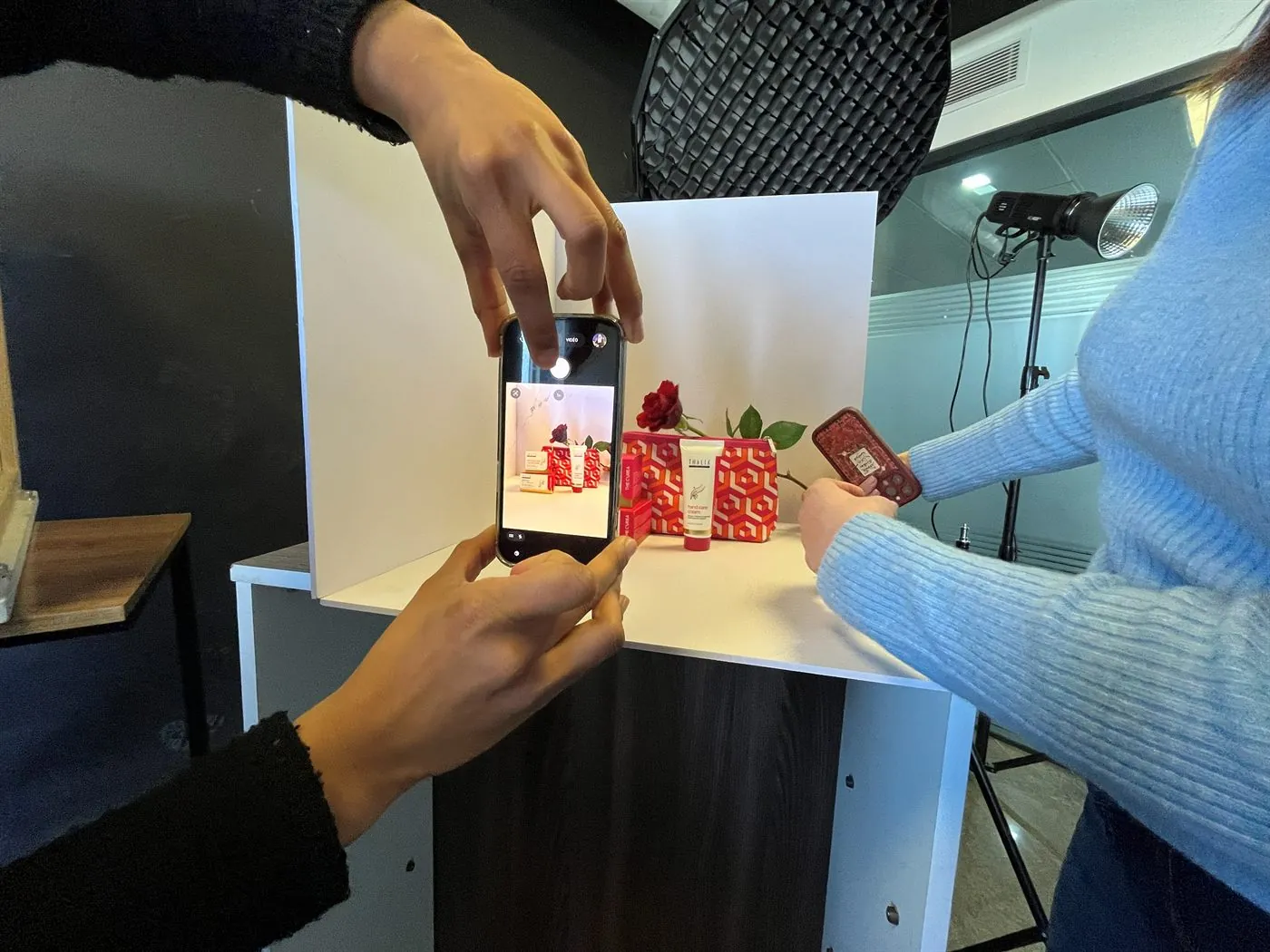 Atelier pratique de prise de vue produit au smartphone en formation